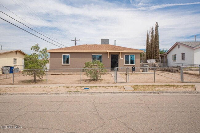 Primary Photo - 7813 Rodeo Ave