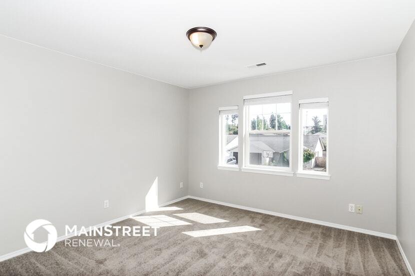 Building Photo - 20112 12th Ave E