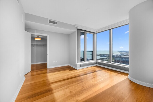 Building Photo - 60 E Monroe St