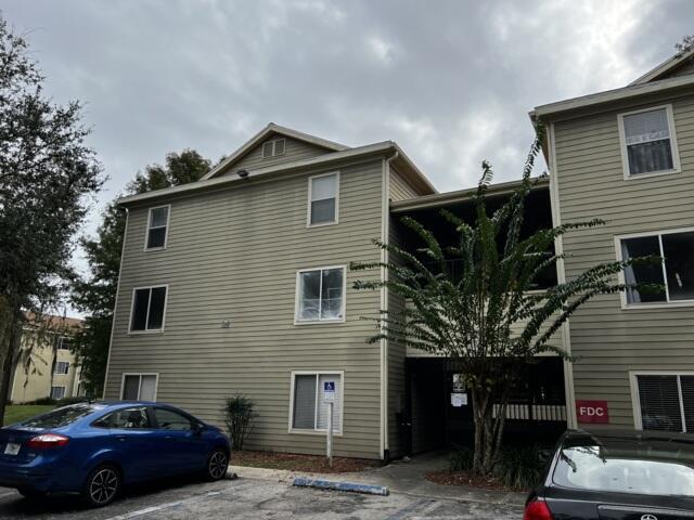 Primary Photo - 3800 SW 20th Ave