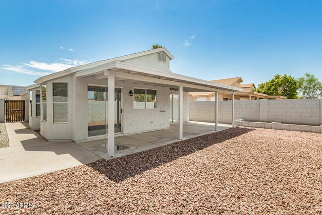 Building Photo - 23420 N 40th Ln