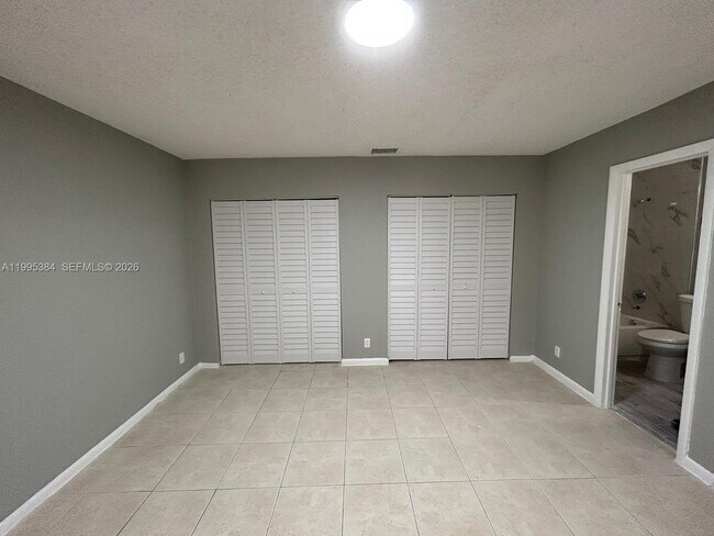 Building Photo - 11542 NW 44th St