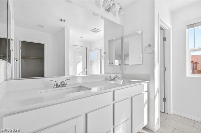 Building Photo - 10233 S Ullom Dr