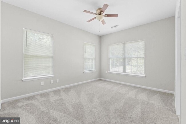 Building Photo - 519 Ensemble Ct