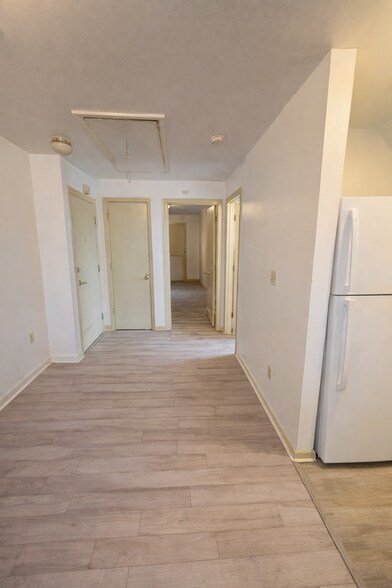 Building Photo - 112 N Fairmount St