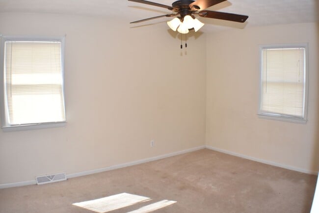 Building Photo - Rancher