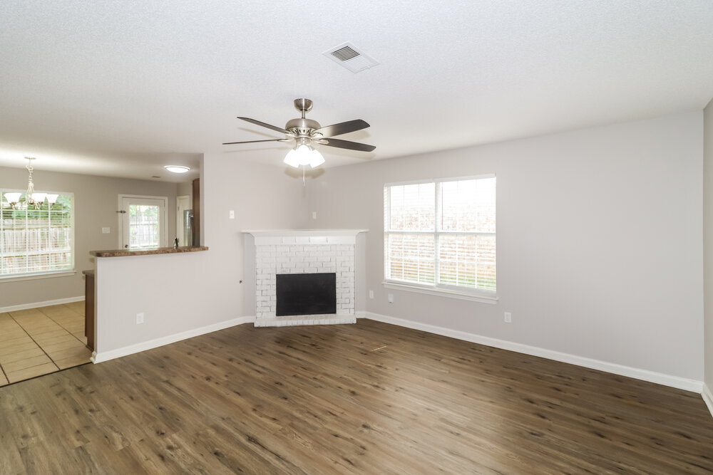 Building Photo - 6844 Kamali Ave