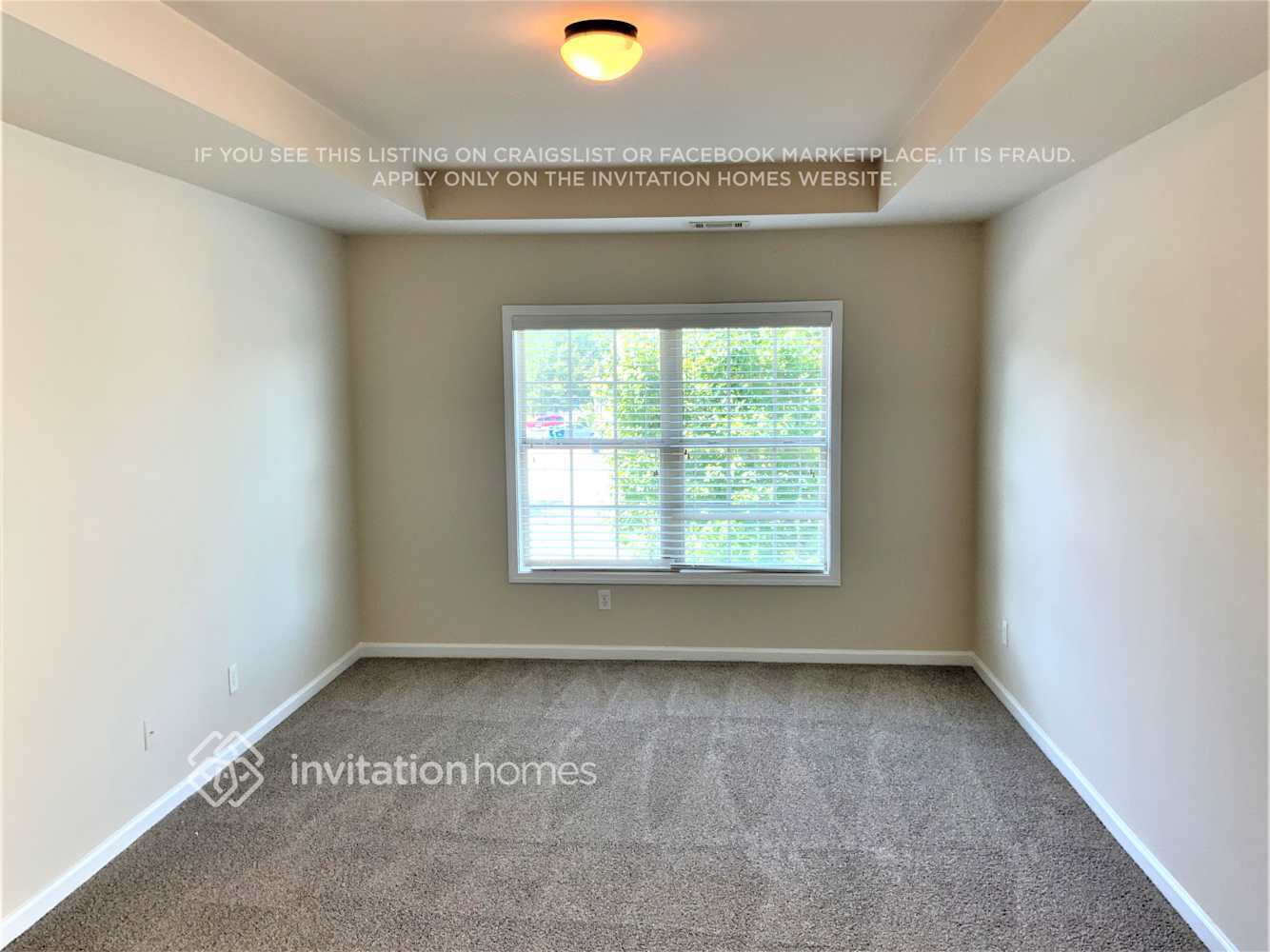 Building Photo - 7330 Gossamer St