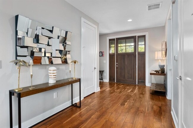 Building Photo - 3302 Funston St
