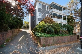 Building Photo - 45 Olney St