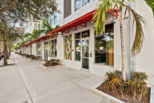 Building Photo - 445 N Andrews Ave