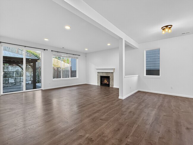 Building Photo - 9825 15th Pl SE