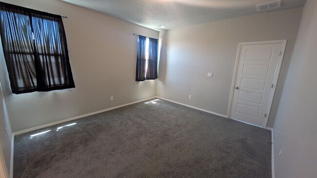 Building Photo - 748 Amatista Lp SE