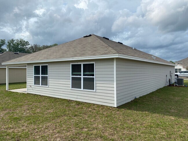 Building Photo - 19147 NW 164th Pl