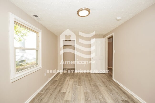 Building Photo - 12406 Emery Ave
