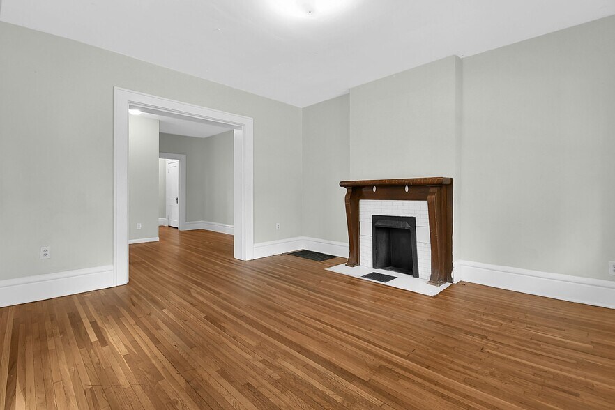 Building Photo - 97 E Frambes Ave