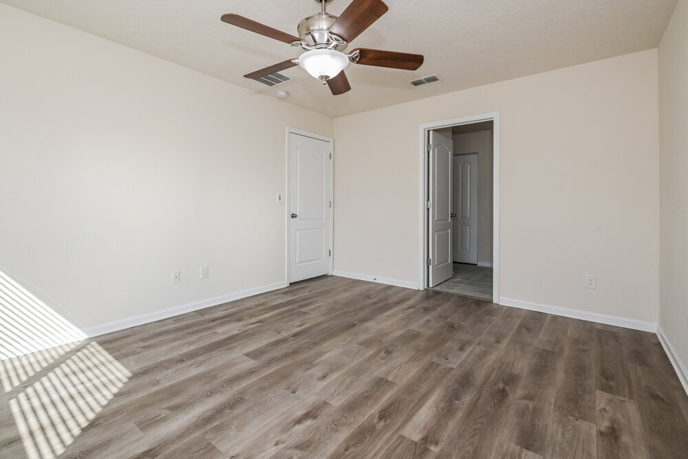 Building Photo - 1944 Rock Springs Way