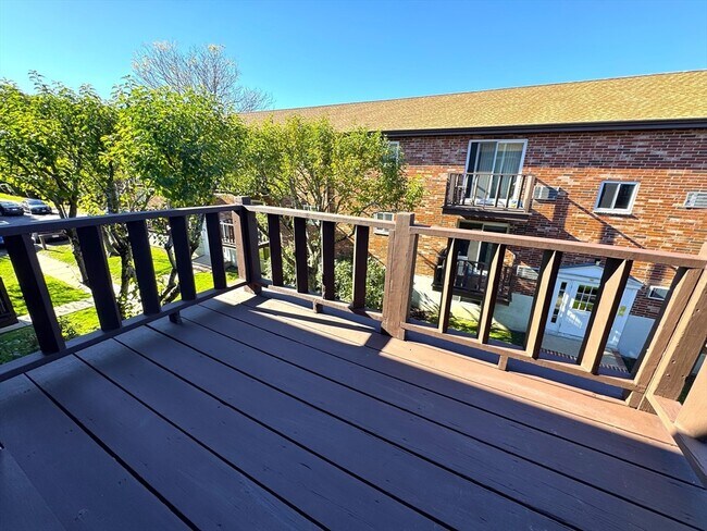 Building Photo - 44 Westgate Rd