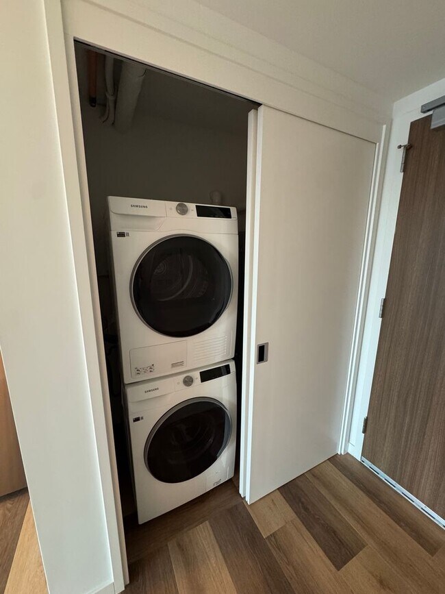 Building Photo - Ready to Move in Brand New Condo! First Time Renting! Studio/1 Bath/1 Parking at The Park on Ke‘e...