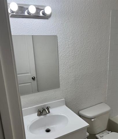 Building Photo - 522 E Woodard St