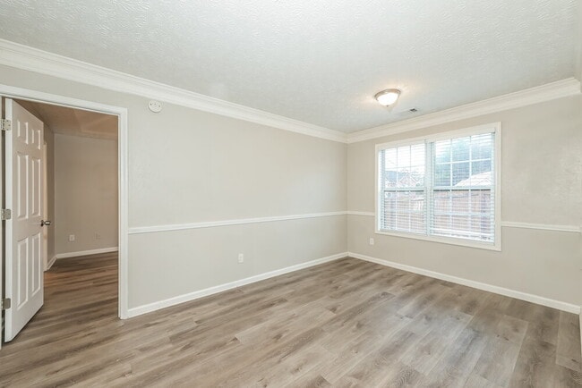 Building Photo - 2219 Ligney Creek Ln