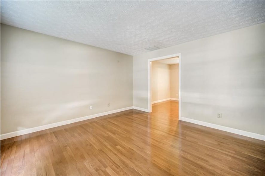 Building Photo - 10385 Rillridge Ct