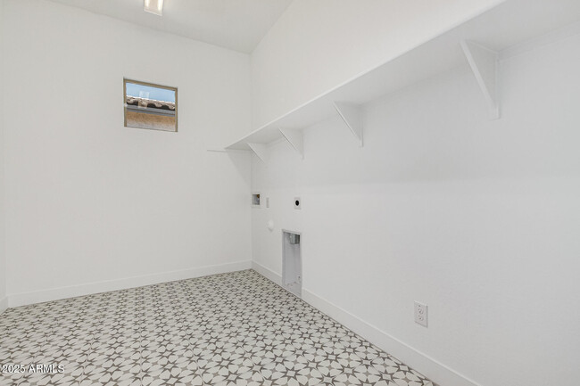 Building Photo - 16981 W Cameron Dr