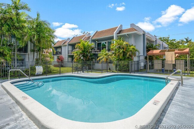 Building Photo - 9227 SW 87th Ave