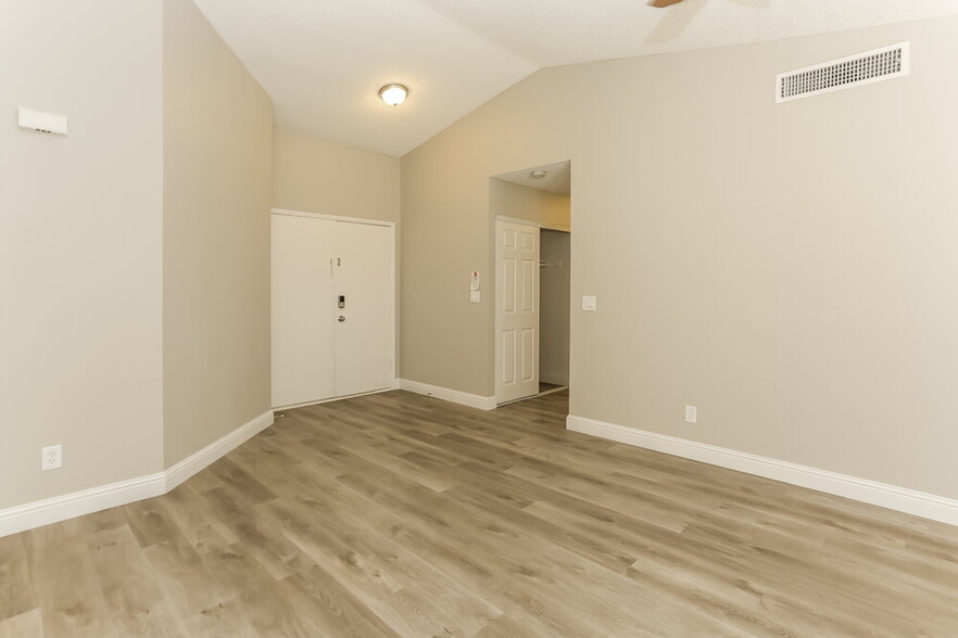 Building Photo - 6533 Faith Peak Dr