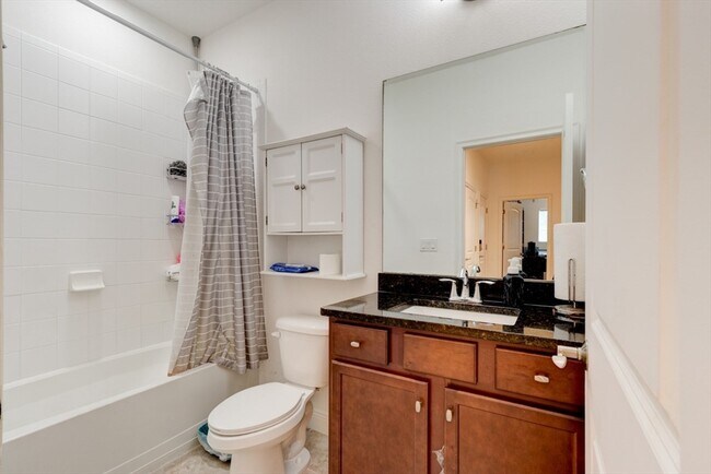 Building Photo - 5424 Estero Loop