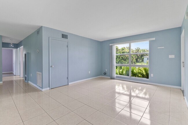 Building Photo - 2596 Starlite Ln