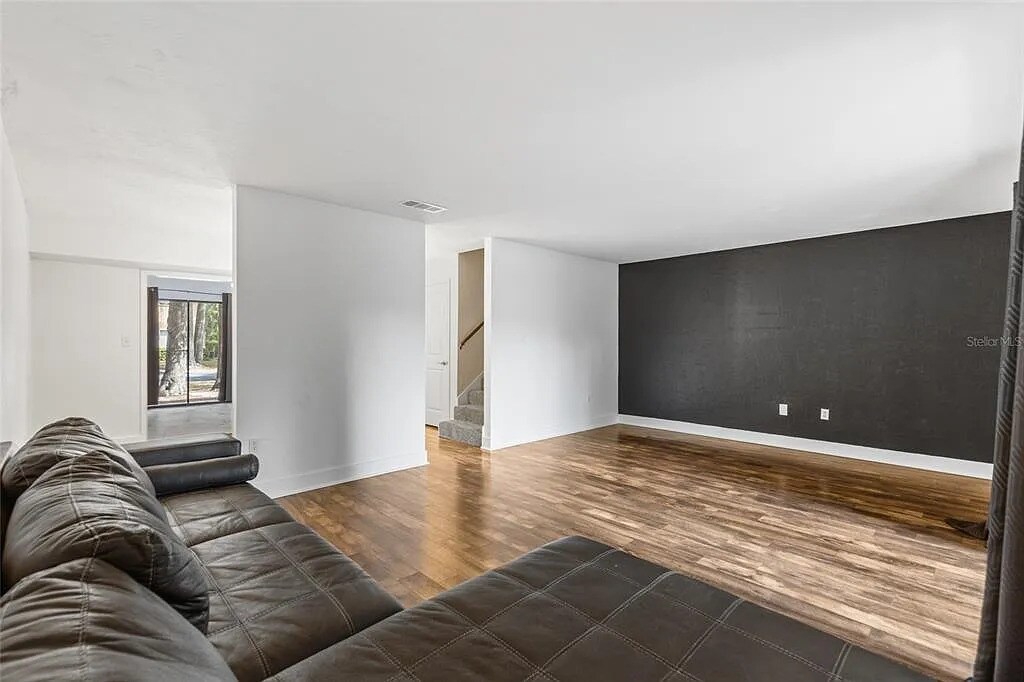 Living Room - 507 NW 39th Rd