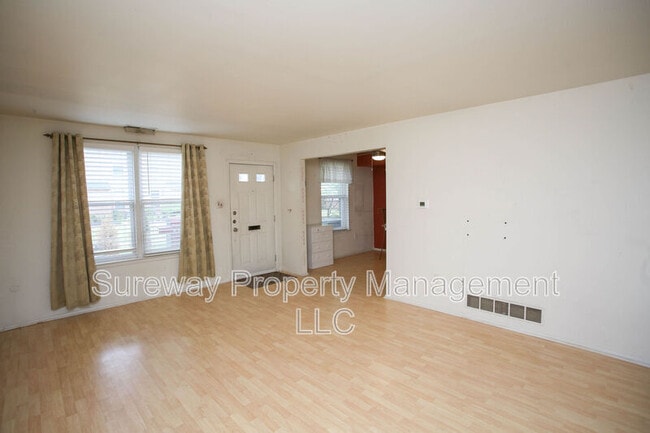Building Photo - 2116 Harbour Dr