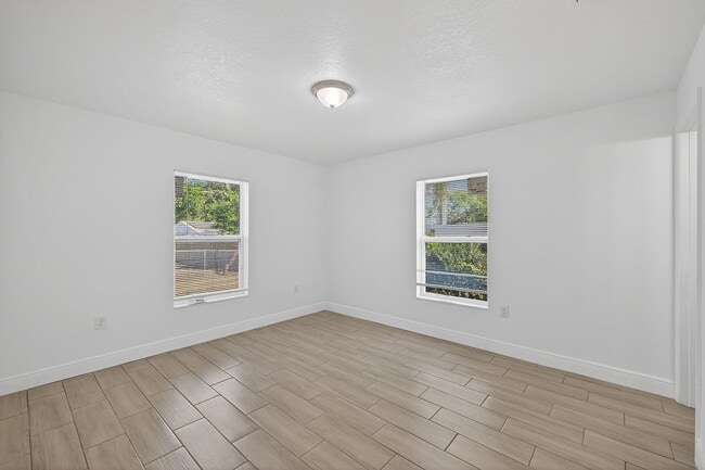 Building Photo - 3 Bed Home for Rent!