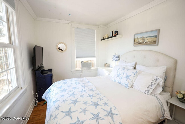 Building Photo - 17 Beach Rd