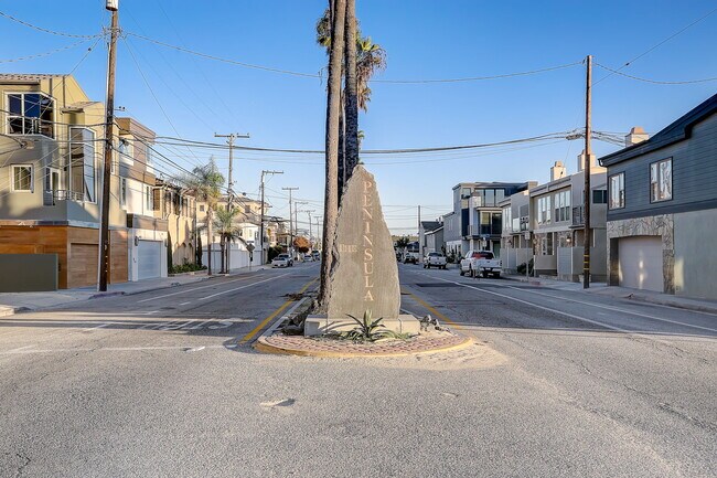 Building Photo - 1 62nd Pl