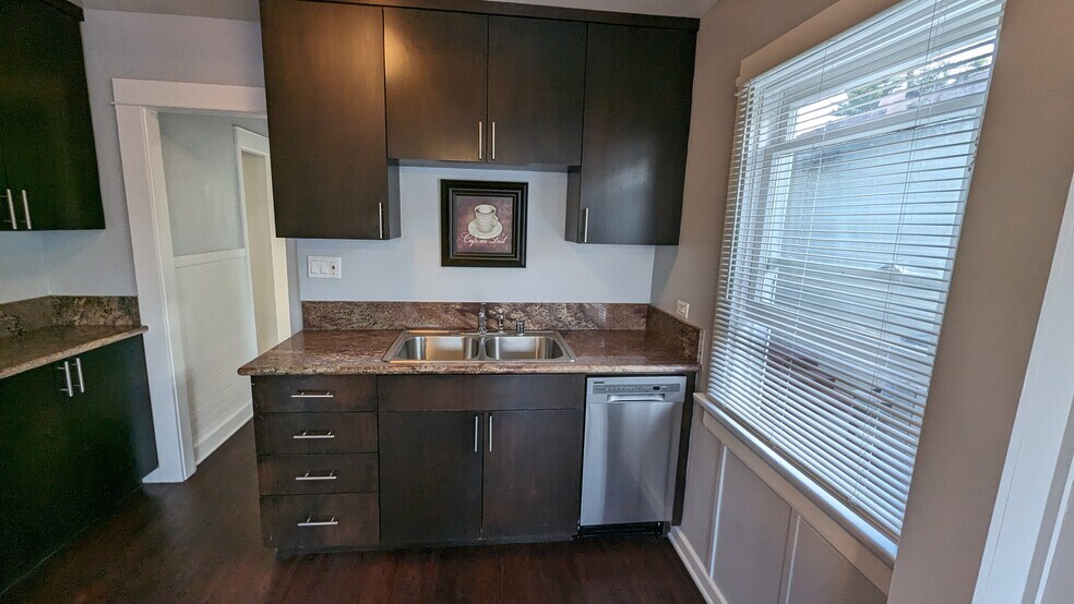 Building Photo - 806 Kennebeck Ct