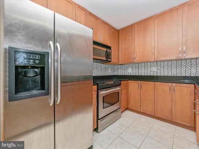 Building Photo - 4101 Albemarle St NW