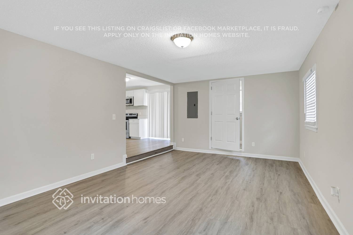 Building Photo - 1833 Rollingwood Dr SE