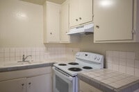 Interior Photo - Sommerhill Townhouses