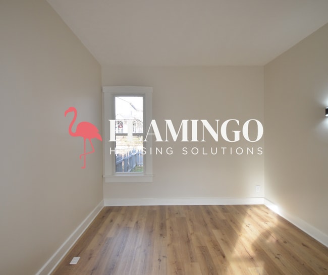 Building Photo - 1808 E 4th St