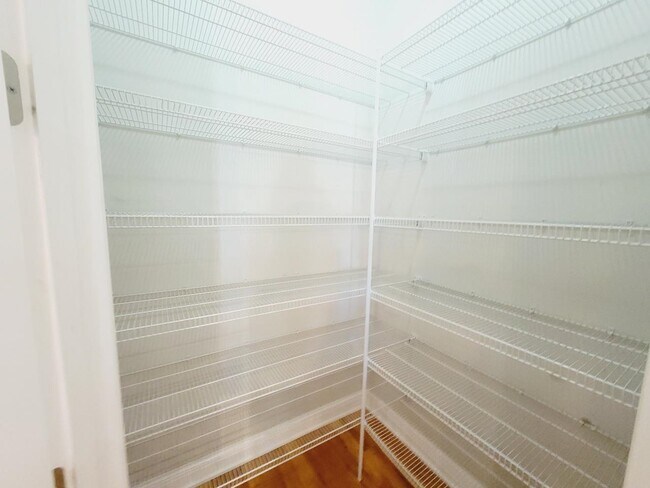 Building Photo - 2508 Goldenrod Wy