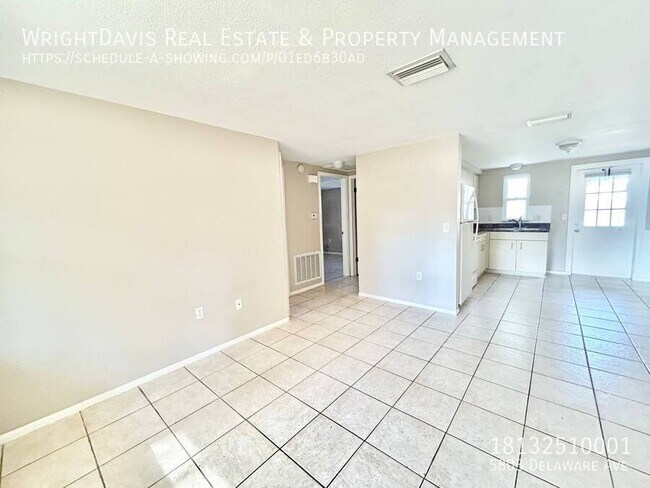 Building Photo - 5803 Delaware Ave