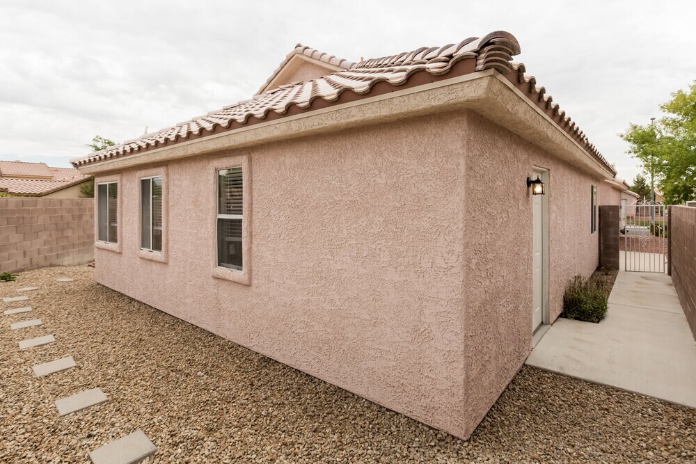 Building Photo - 4565 Savin Cir