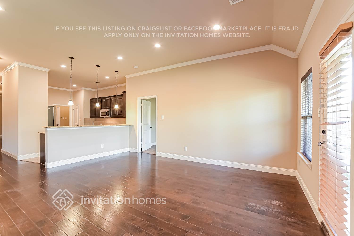 Building Photo - 215 Range Rd