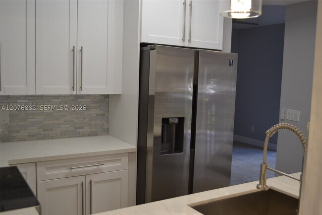 Building Photo - 2336 Anchor Ct