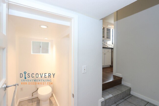 Building Photo - Oakmore Tudor with Large Backyard and Deck