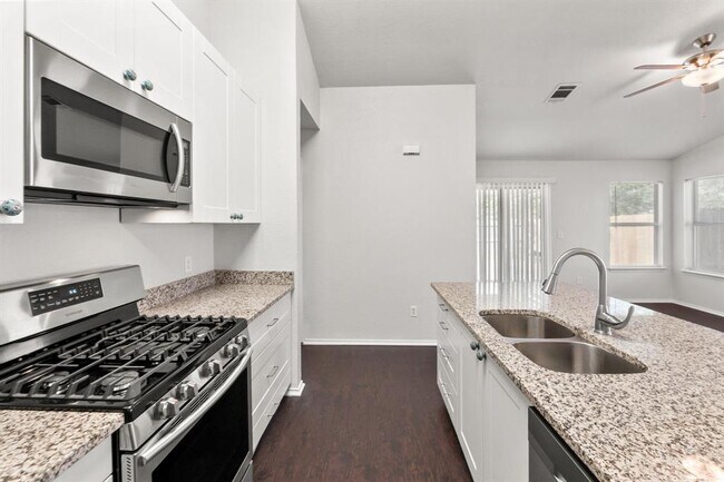 Building Photo - 160 Prairie Springs Loop