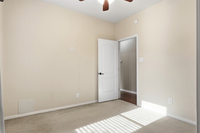 Building Photo - 17423 Morning Star Ave