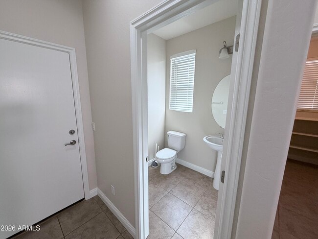 Building Photo - 3449 E Sheffield Rd